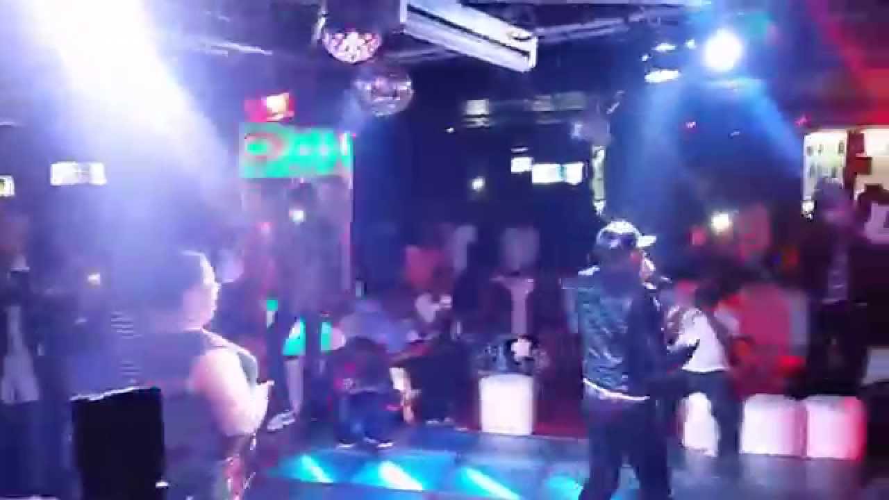 Franko Coller la petite Spectacle à L'OG Club Djeuga Palace Yaounde By Arnaud Cuertis