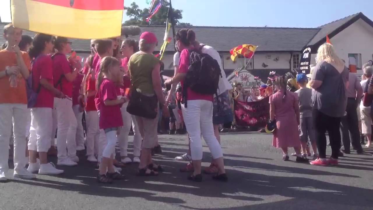 Llangollen Eisteddfod parade 2013