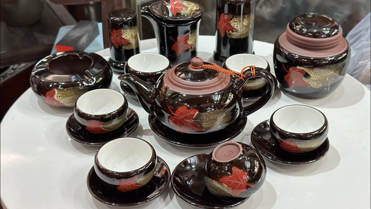 BỘ ẤM TRÀ LÁ PHONG MẦU NÂU MEN CỰC BÓNG SIÊU ĐẸP - GỐM BÁT TRÀNG .