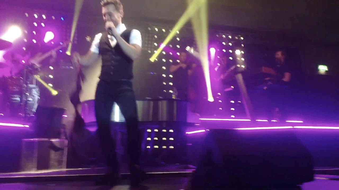 #NathanLIVE -Skinny Dipping