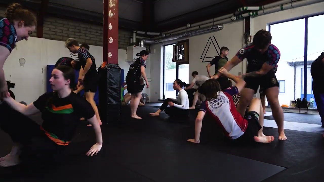 SEATED GUARD RETENTION: CORK, IRELAND SEMINAR AT T45 JIU JITSU