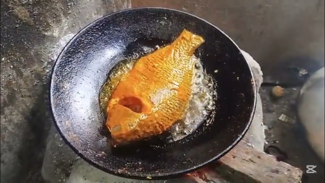 আস্ত তেলাপিয়া মাছের ফ্রাই। অতিথি আপ্যায়নে পারফেক্ট রেসিপি।