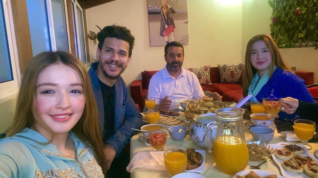 عرضت علينا ماما للفطور 😍 دازت الليلة غزالة نشطنا وفوجنا