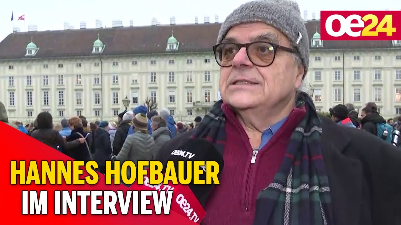 Hannes Hofbauer bei Demo gegen Lockdown f&uuml;r Ungeimpfte