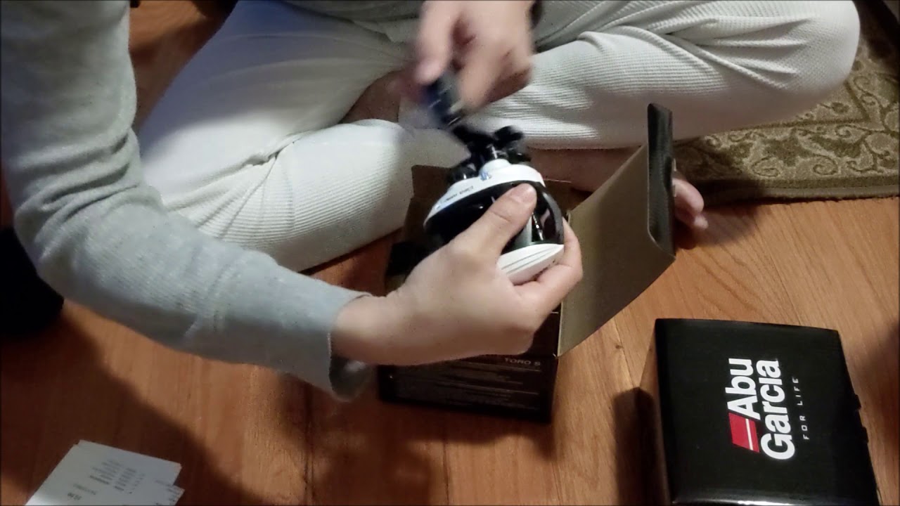 Unboxing Big Baitcasters Abu Gacia REVO TORO S REVOT2S51 And REVOT2S61