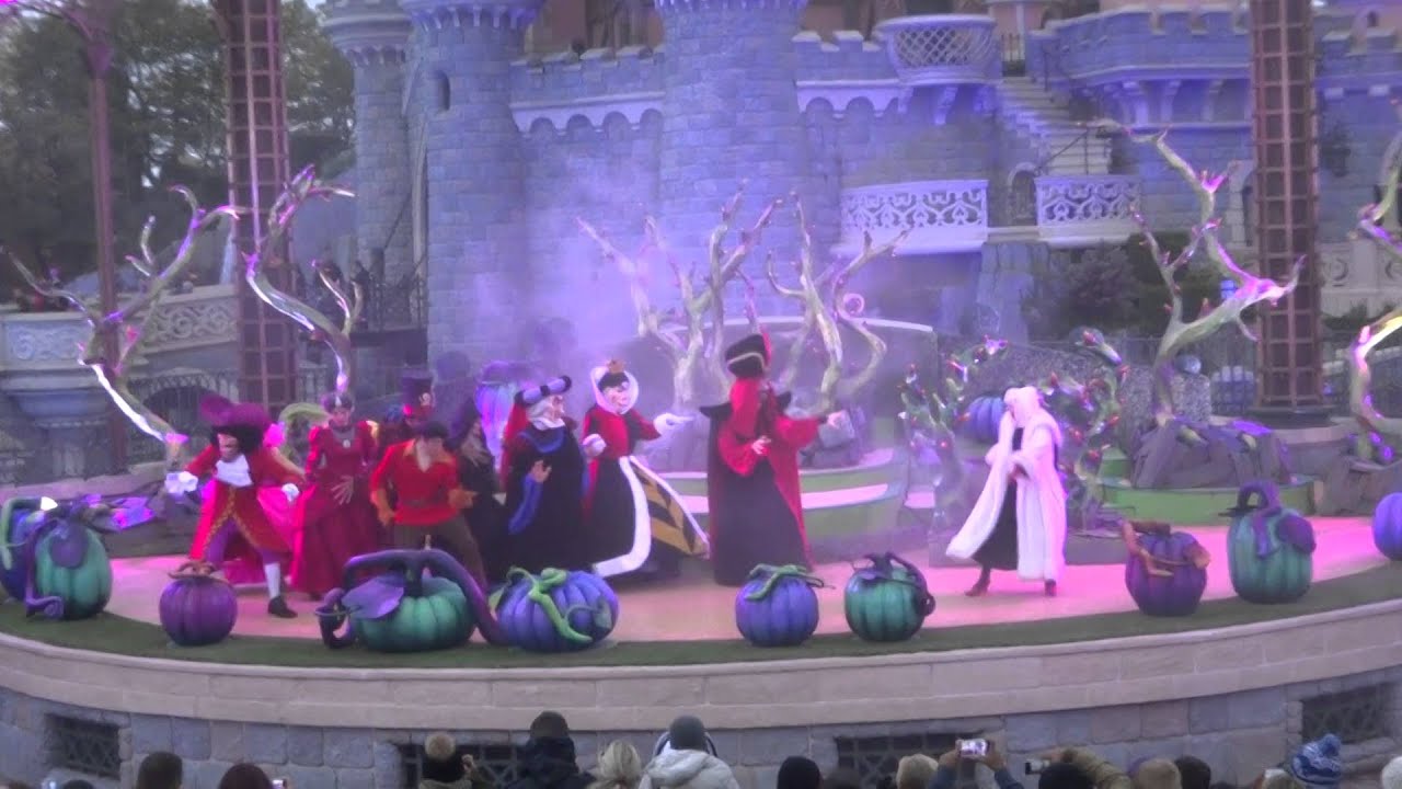 C'est Bon d'Etre Vilain avec les Méchants Disney ! Cruella d'Enfer Disneyland Paris 16/10/2015