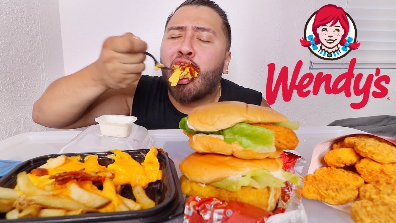 WENDYS MUKBANG | SPICY NUGGETS + LOADED BACONATOR FRIES