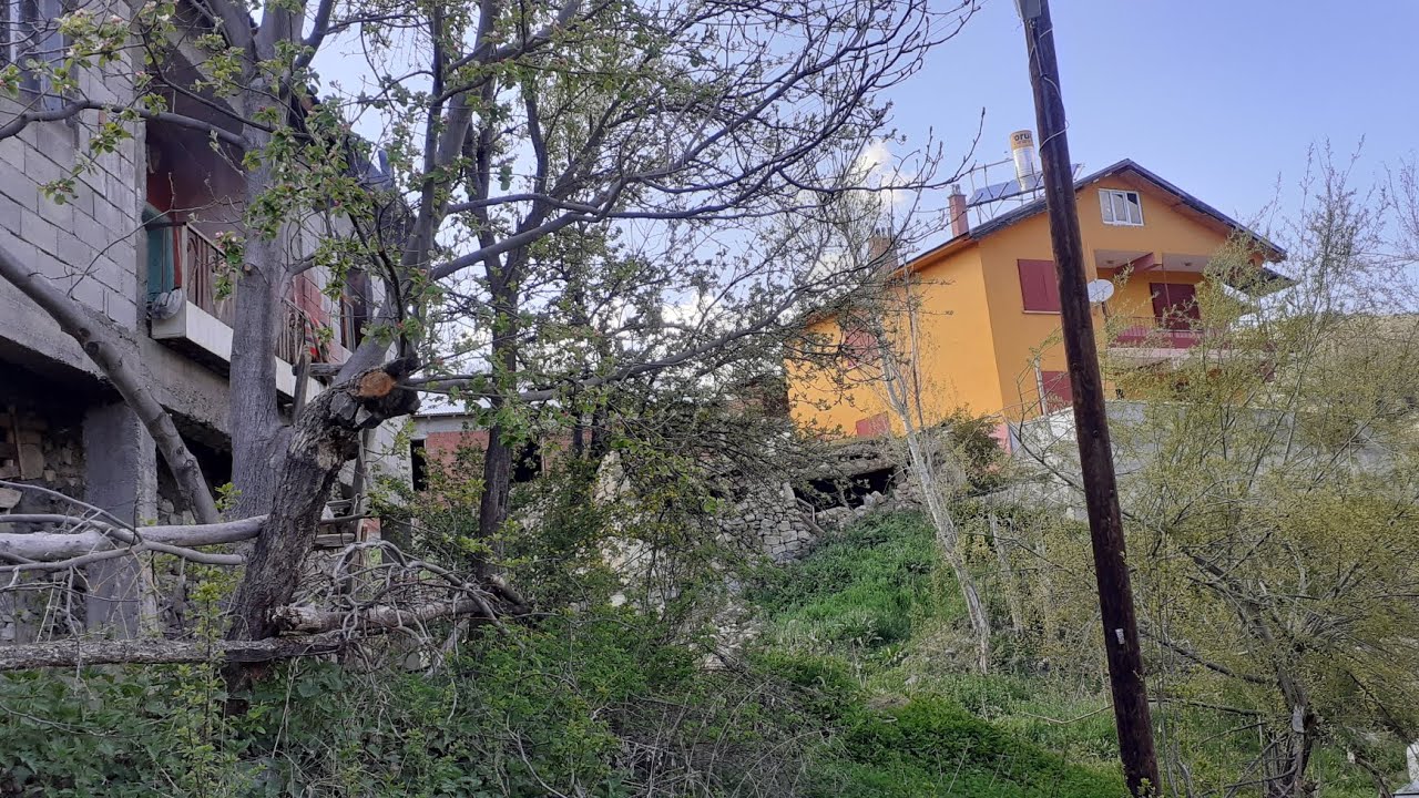 ERZİNCAN'DA terkedilmiş bi köy içler acısı