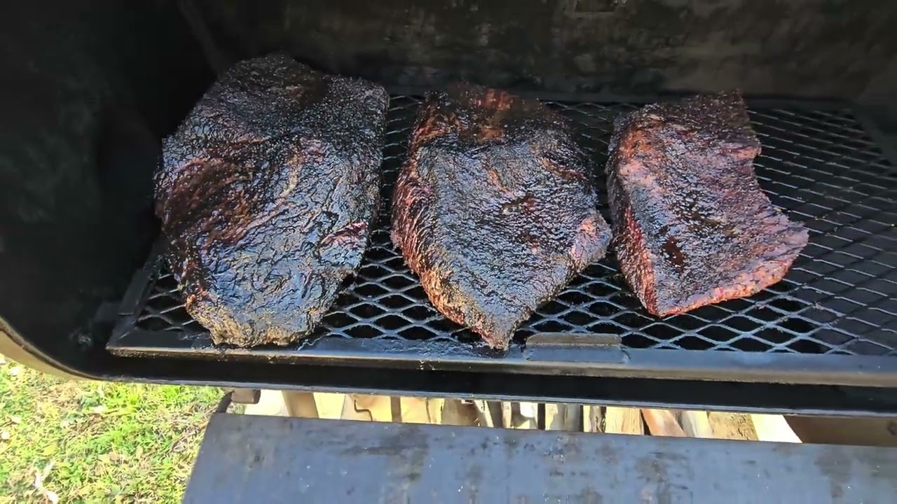 3 Briskets On A Backyard Smoker⁉️🤔