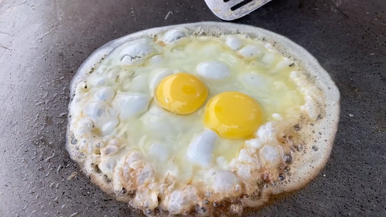 India's Most Loaded Fried Eggs | Anda Full Fry | Indian Street Food