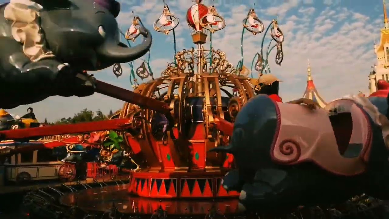 First time sumakay ng Carousel, Disney Land HongKong