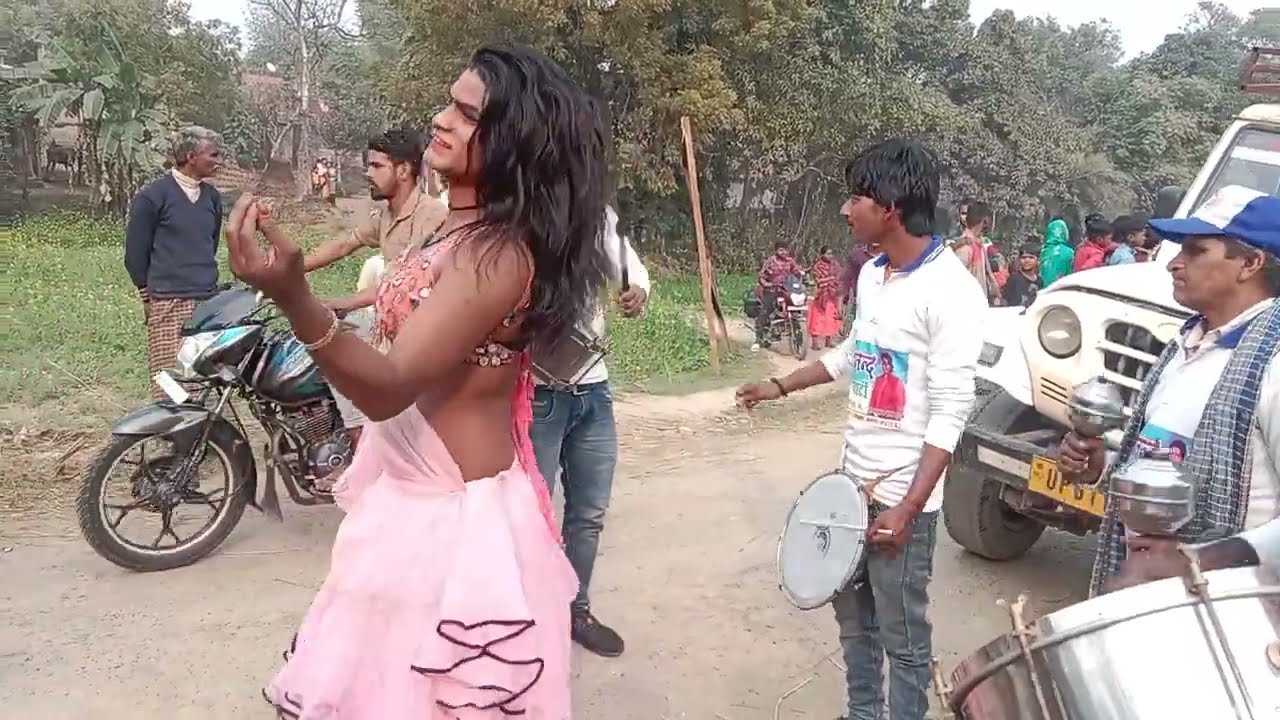 कमाल के इसारे || हमके कोरा सुतवलाना | Hamke kora sutawala | Band party video #band #short