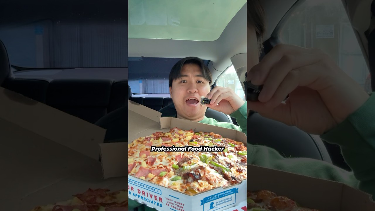 $7 Domino&rsquo;s Large Pizza Hack 🍕🤤