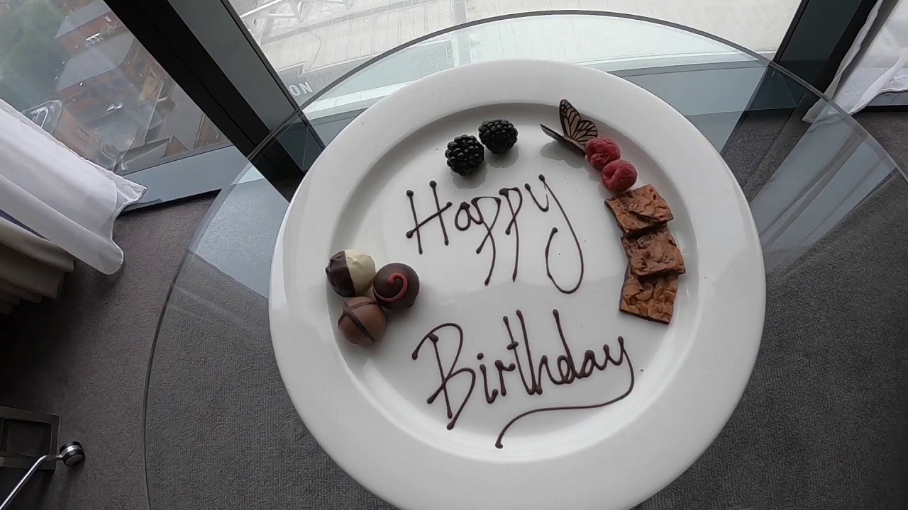 Hotel Review: Hilton Manchester Deansgate, Manchester, UK - July 2018