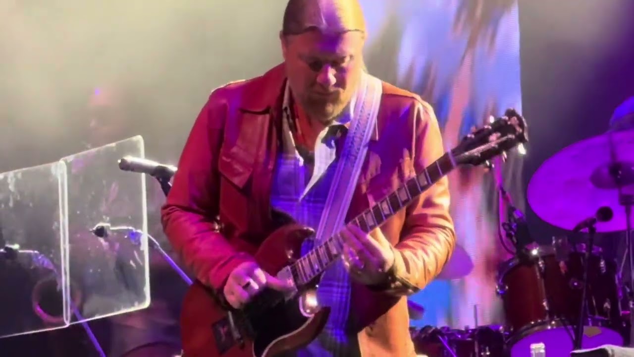 Derek Trucks Shredding in Montana! (Solo from Let Me Get By 8/5/25)