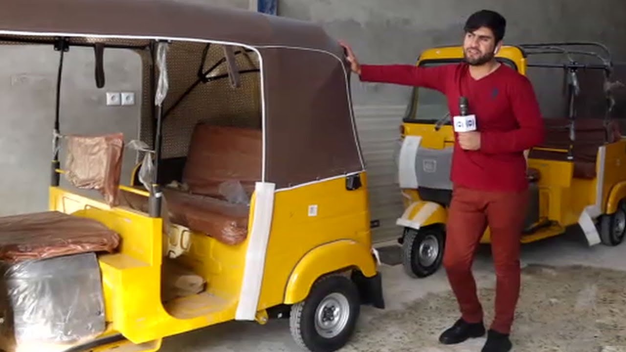 #HamayonAfghan report with Riksha dealer / گزارش همایون افغان با فروشنده ریکشا