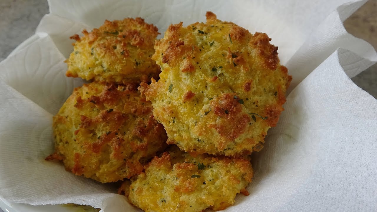 Cheddar Bay Biscuits | Keto Recipe