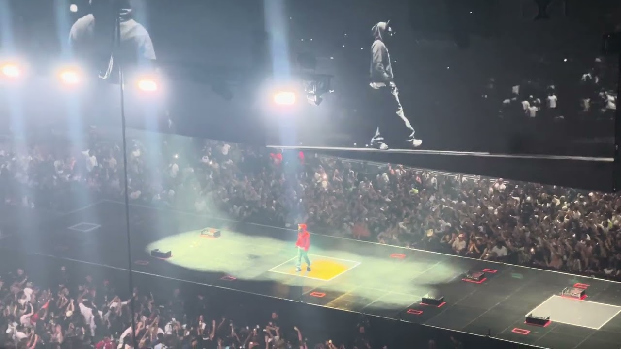 Kendrick Lamar - The Popout - Not Like Us LIVE