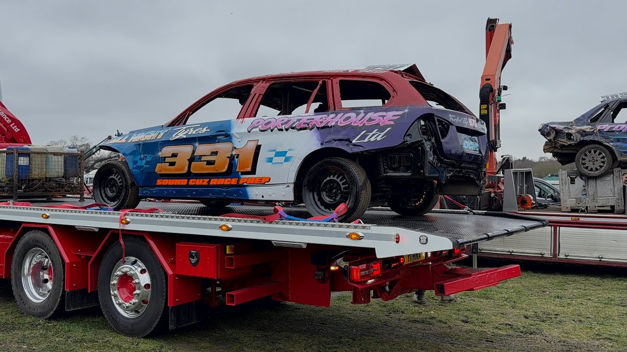 BWS FOXHALL STADIUM CARS ARRIVING AND THE RETURN OF BOXER JACK 