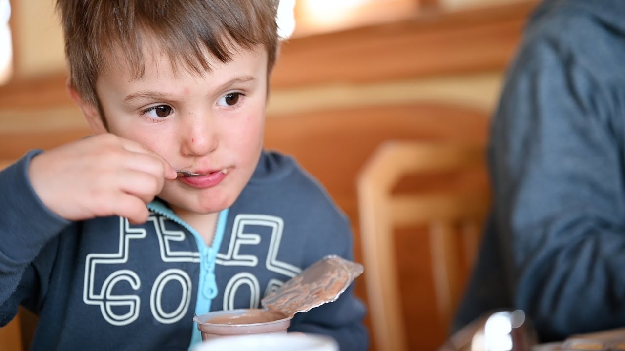 Ein Joghurt bleibt im Dorf