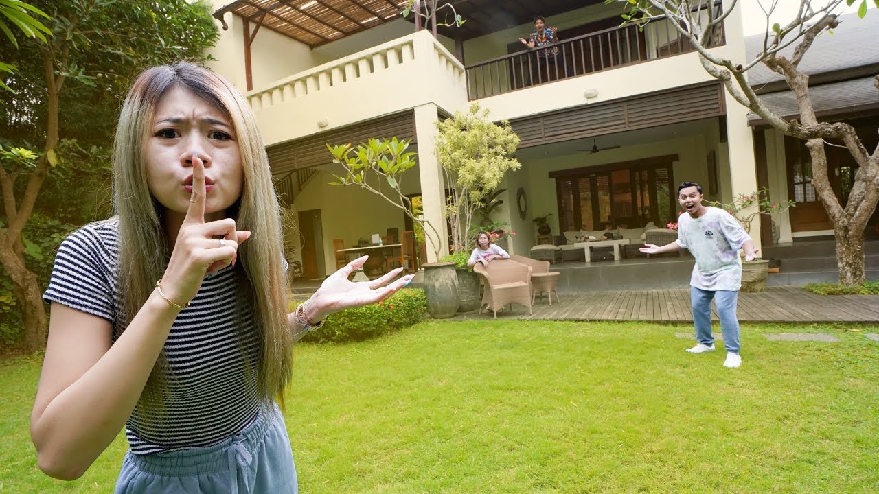 SEMBUNYI-SEMBUNYIAN DI VILLA SUPER LUAS!! ADA TEMPAT RAHASIA!!