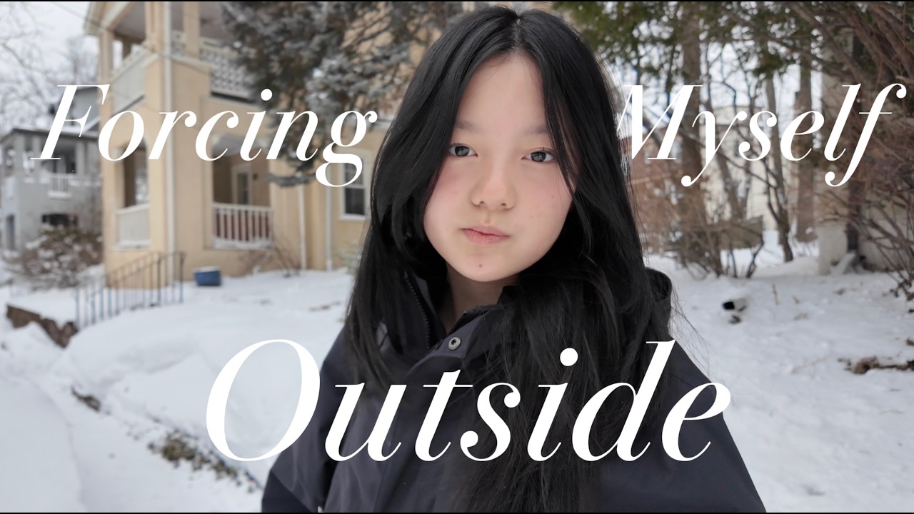 forcing myself outside vlog | food, friends, swimming, rock climbing, badminton, etc