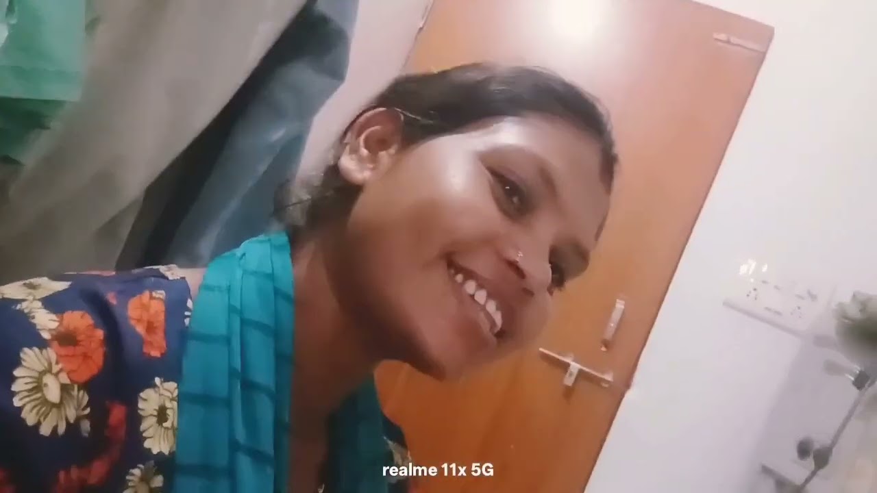 Aaj hamare room per Durgesh  aaya Hai