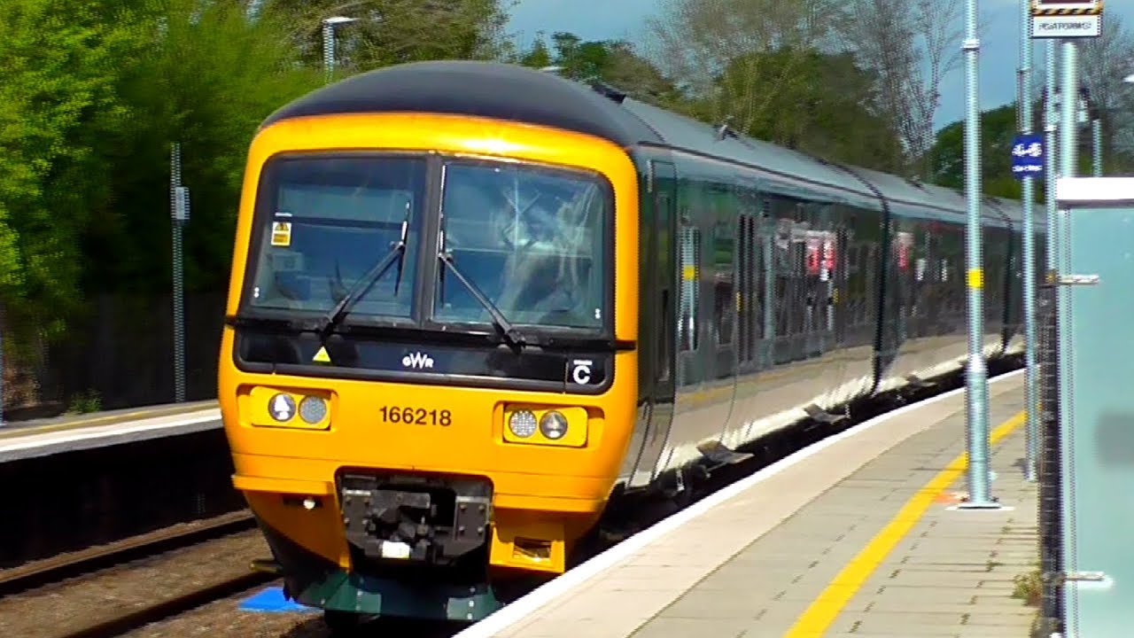 Trains at Castle Cary - 09/05/19