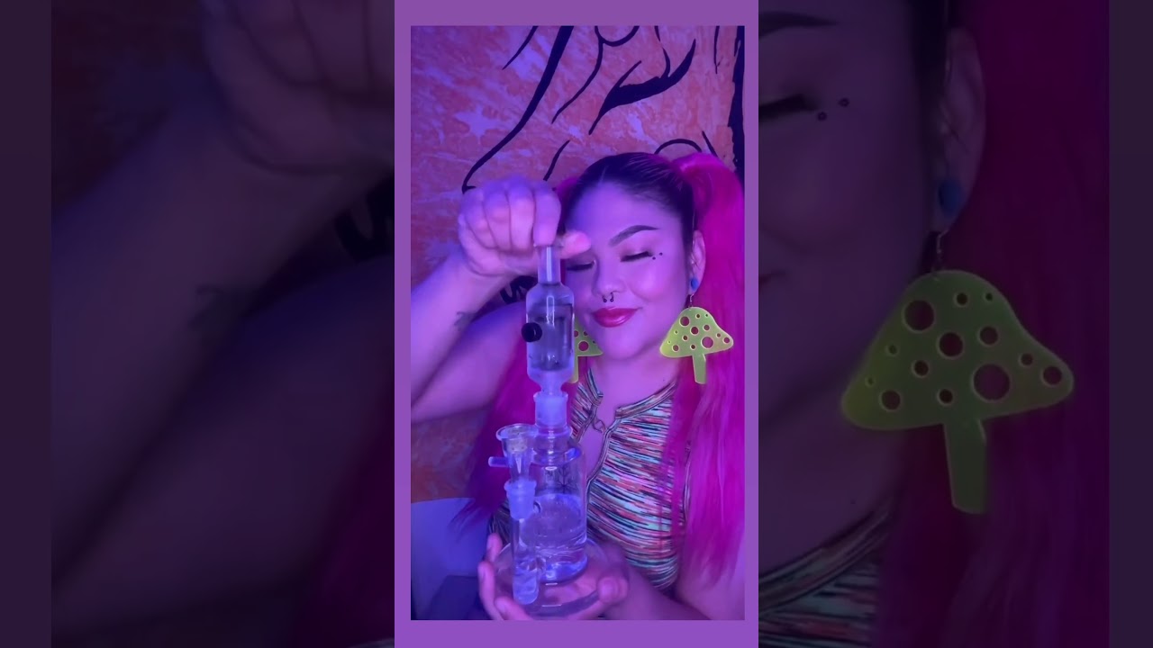 This Bong Is Giving Main Character Energy 💕