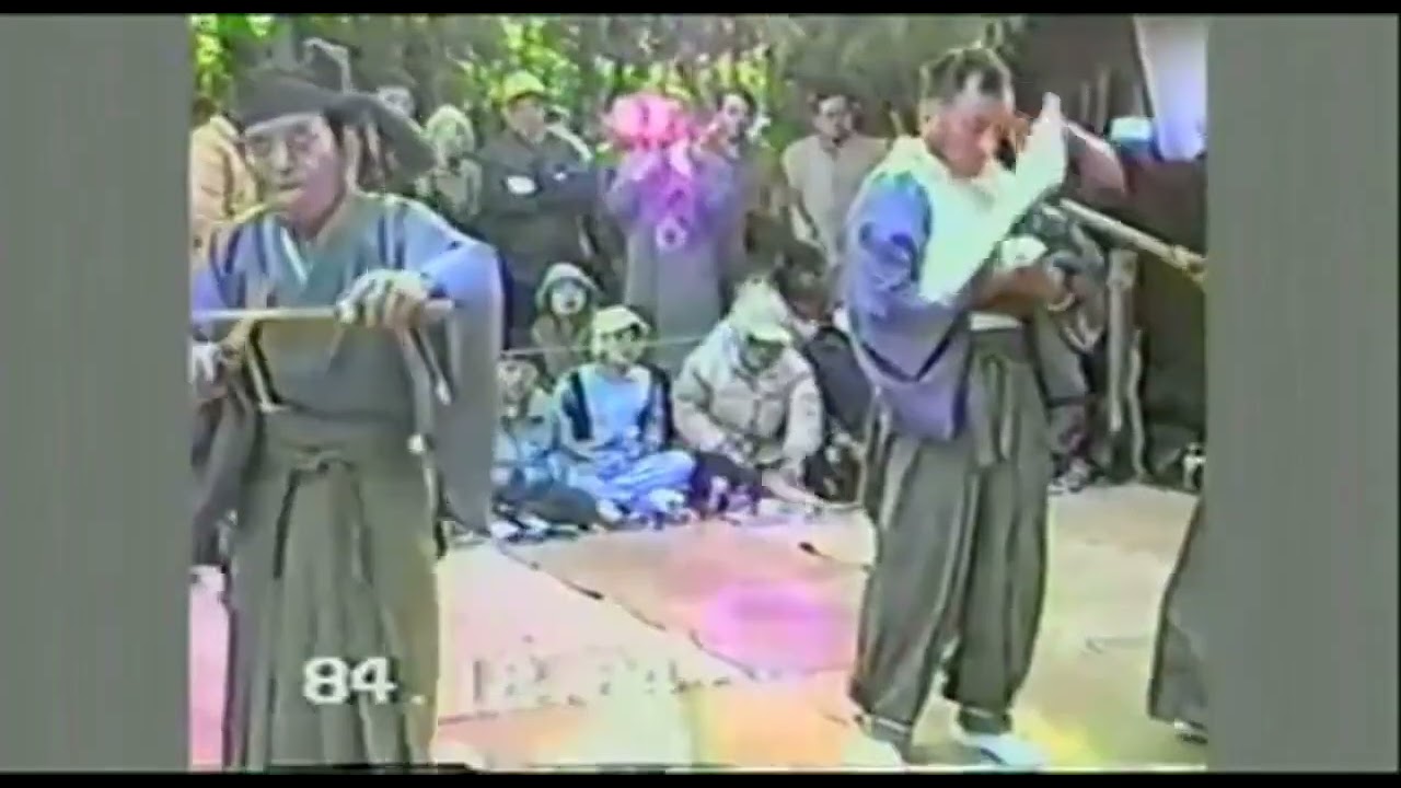必見！ 伊勢大神楽 定番 ♪ 伊藤森蔵組の基本ネタ ①【 散髪 】♪ 剣三番叟から
