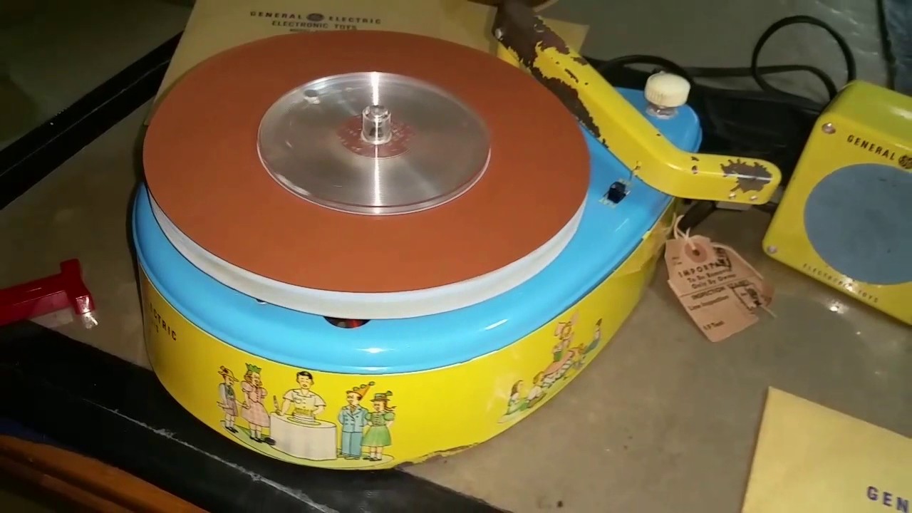 General Electric play talk Child's Toy to record his voice