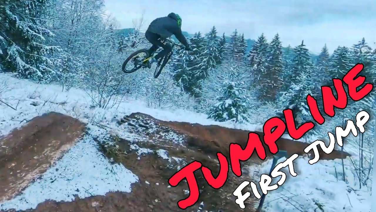 Jump in Big Berm  | JUMPLINE #2 | Trailbuilding | 4K | Trail Büffel