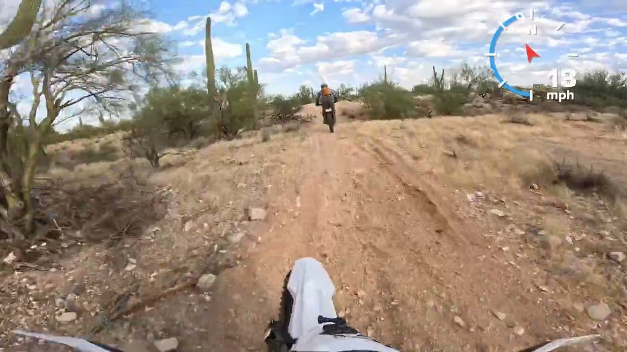 TWO SURRON ULTRA BEE // Marana Single Track