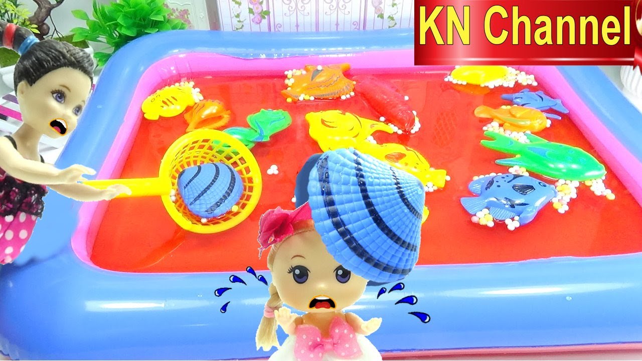 Đồ chơi Câu Cá BÚP BÊ BARBIE BẮT CON SÒ LỤA | Fishing toys game Kids toys TRÒ CHƠI CÂU CÁ