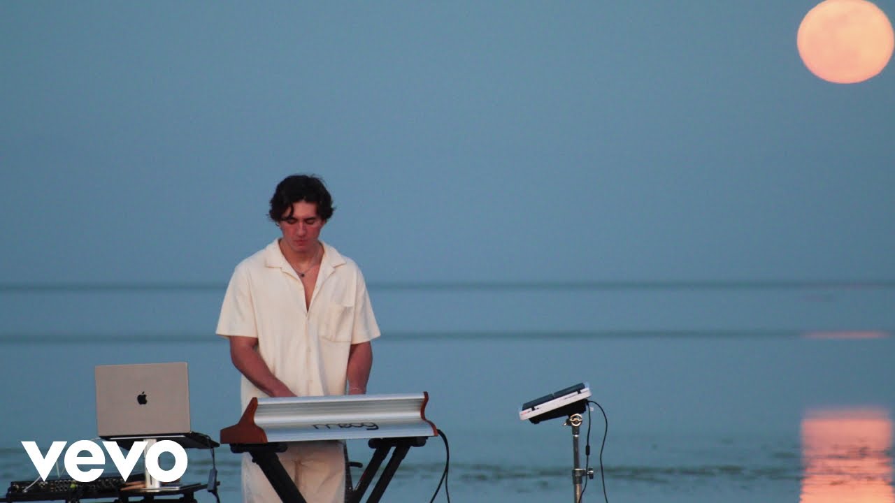 Forester - Pieces ft. Leo Stannard (Live Performance)