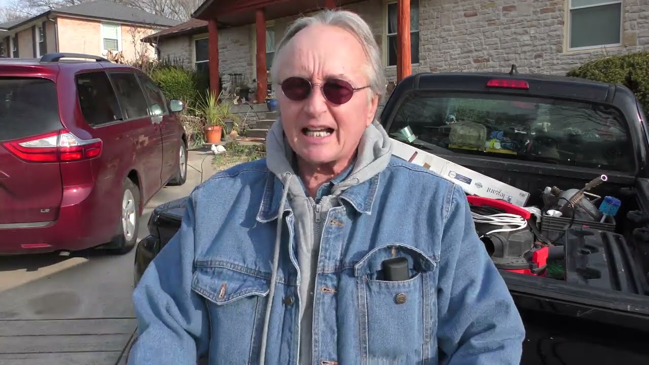 Мы только что попали в автомобильную аварию, и мне конец.