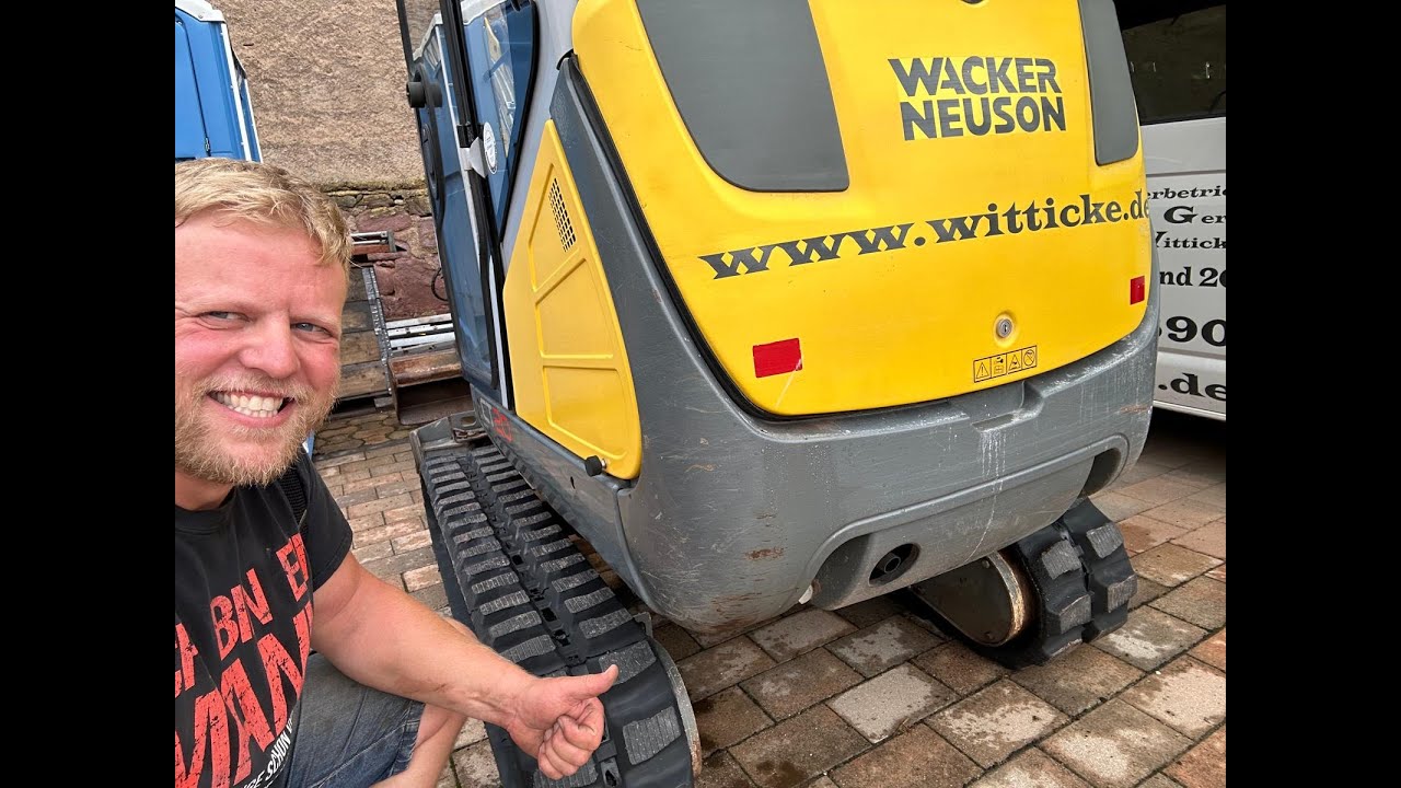 Mini Bagger Neuson ET20 Kettenwechsel