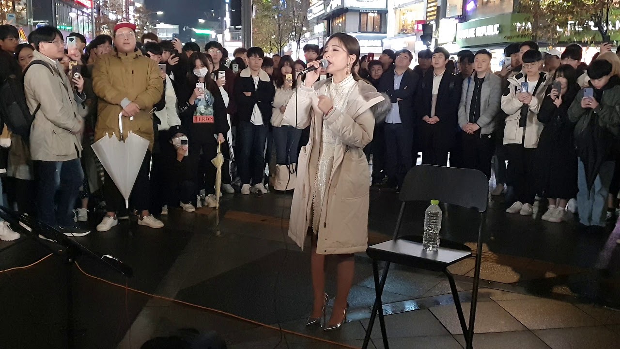 191115 신촌버스킹 박혜원(Sinchon Busking Hynn) - 시든 꽃에 물을 주듯(The Lonely Bloom Stands Alone) (UHD 4K 60프레임)