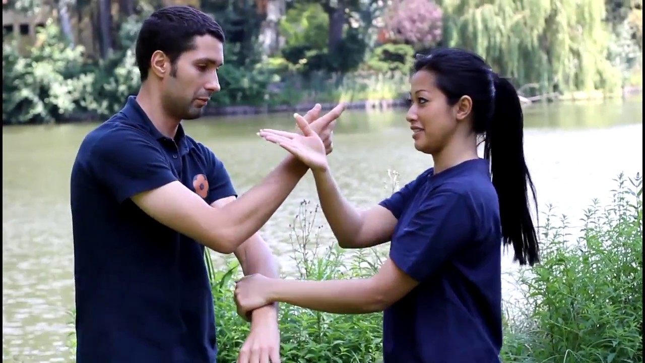 Frauen Wing Chun by 7CIRCLES AKADEMIE