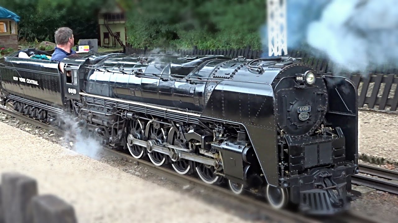 1/5TH SCALE NEW YORK CENTRAL 6019 4-8-4 NIAGARA CLASS LOCOMOTIVE at Stapleford Miniature Railway
