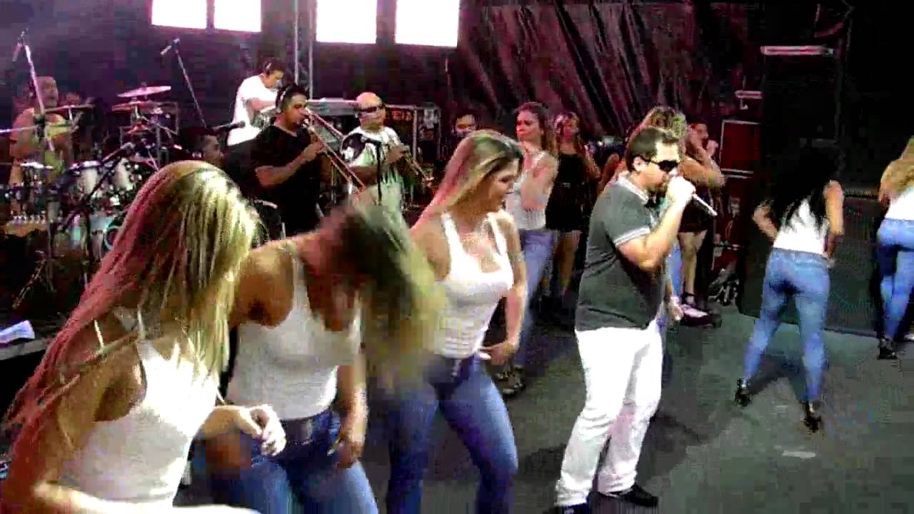 AVIÕES - (RODA COM O COPO NA CABEÇA) JAQUEIRA-PE.flv