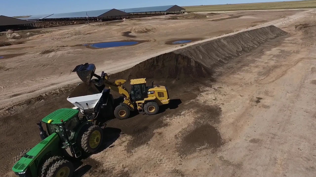 Southern V.llc spreading compost