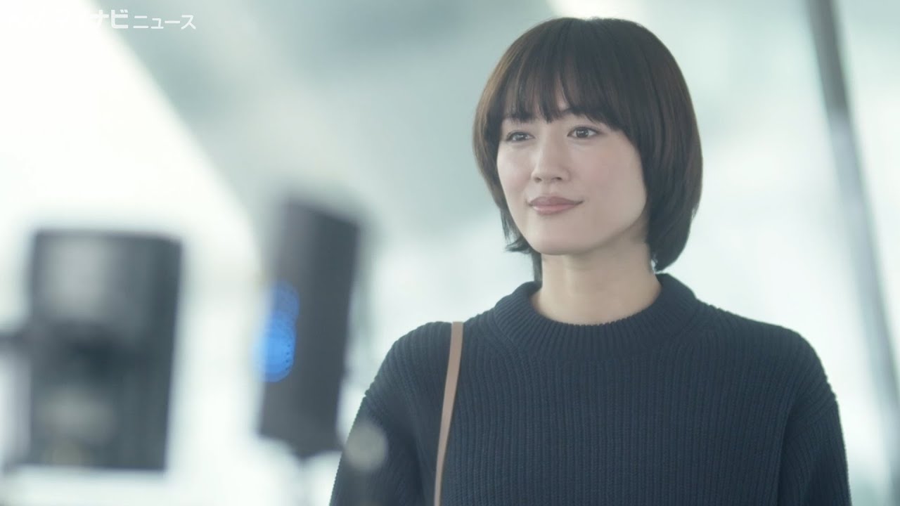 綾瀬はるか、シンプルコーデで透明感！国山ハセン、桐島はんなも出演　ユニクロ新TVCM『LifeとWear／空港篇』メイキング・インタビュー映像公開