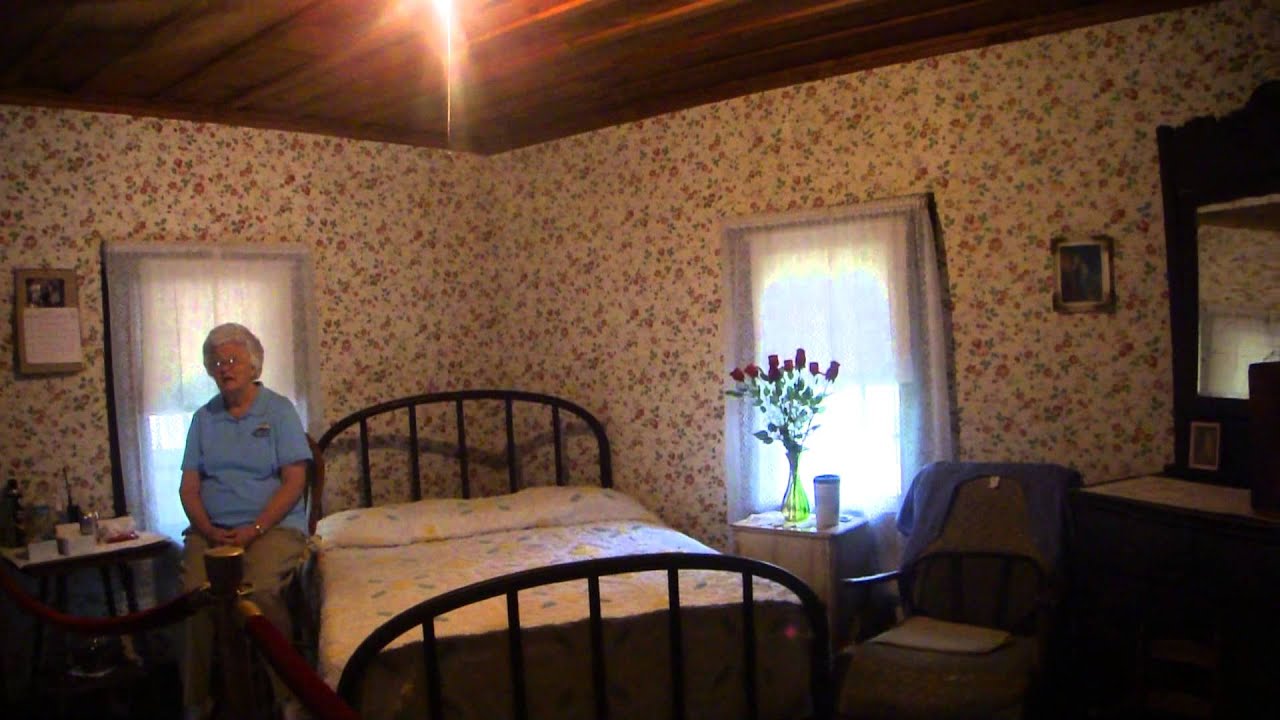 Elvis Presley's Birthplace - Tupelo, MS - Elvis Week 2011