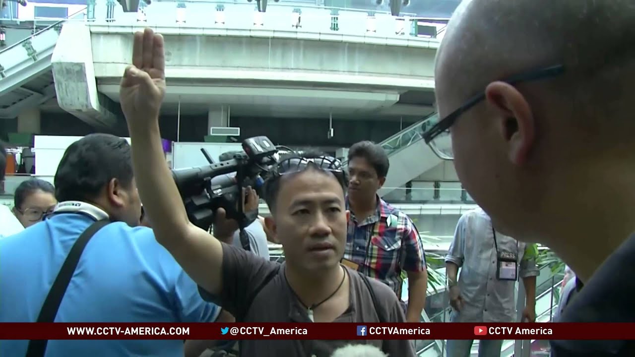 Security forces deployed to block protesters in Thailand