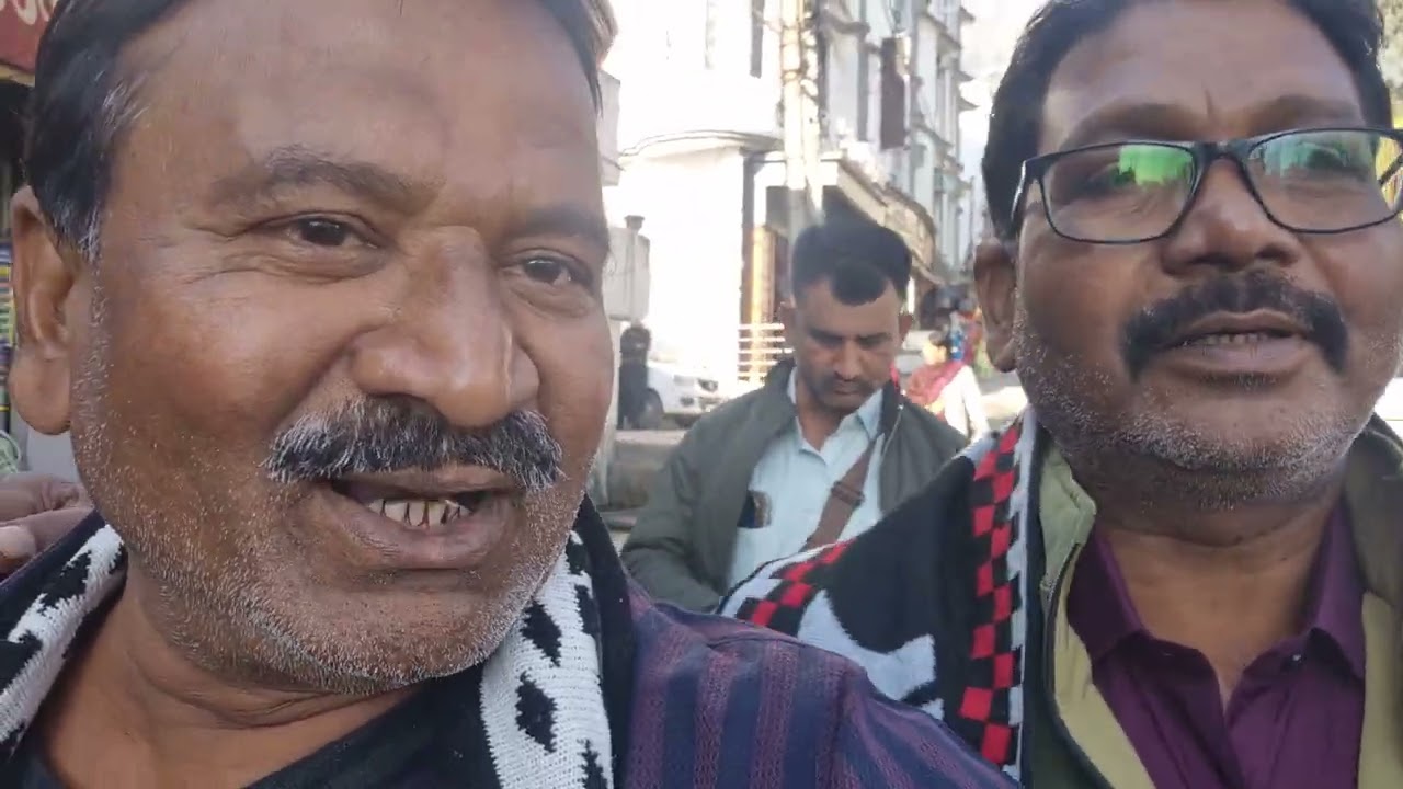જય માતાજી ખરેખર દોસ્તો સાથે મજા જ કંઈક અલગ હોય 