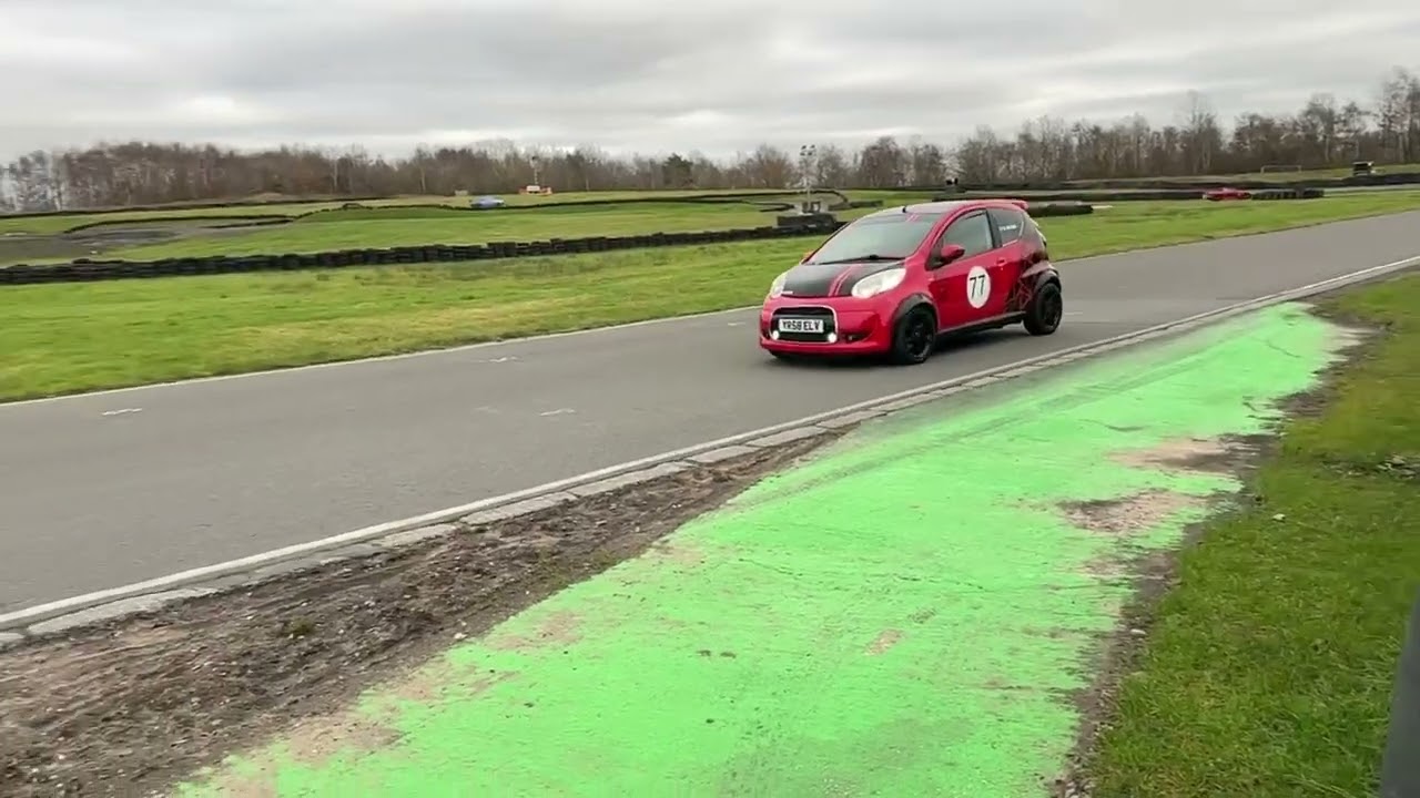 Mission Motorsport track day at Three Sisters in Project C1