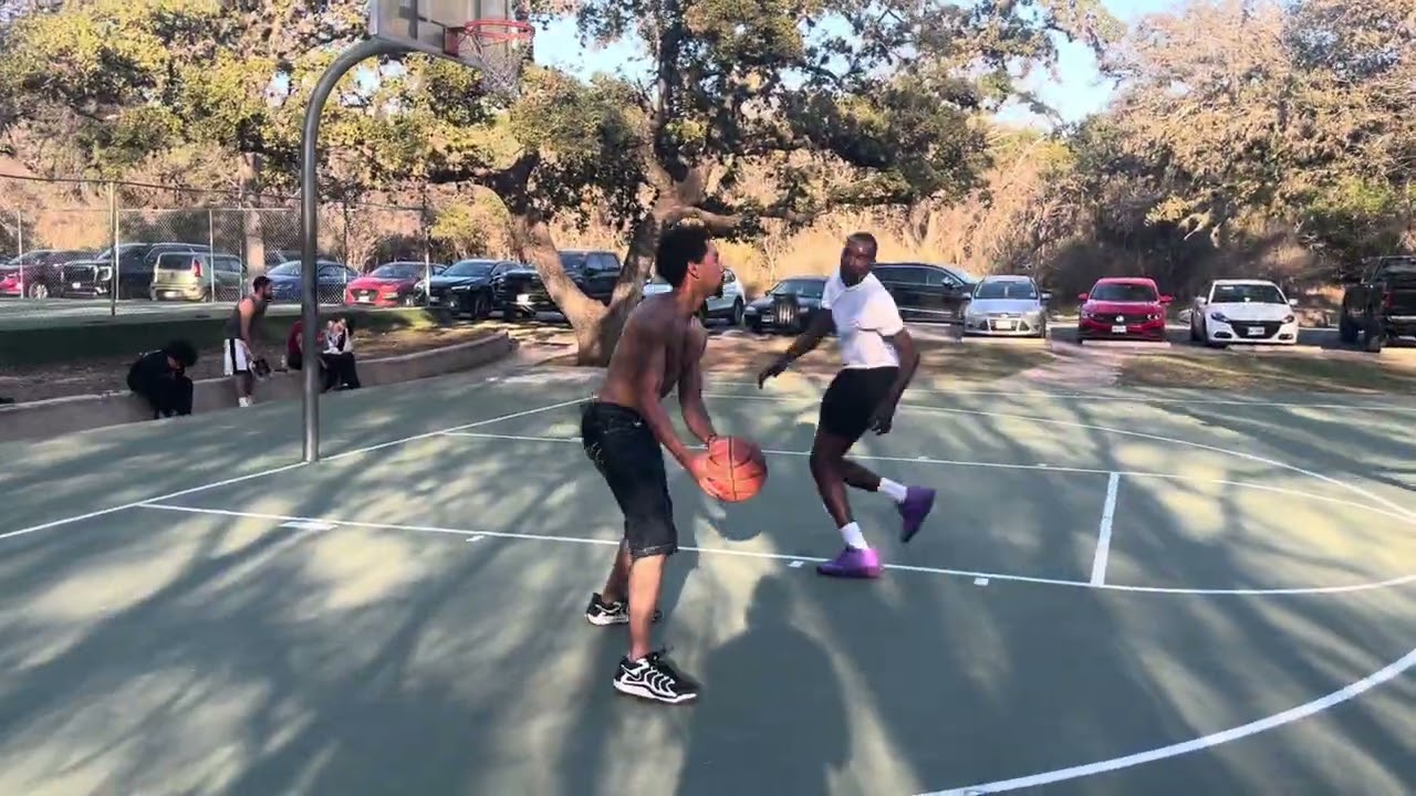 YN’s Ran Court🏀