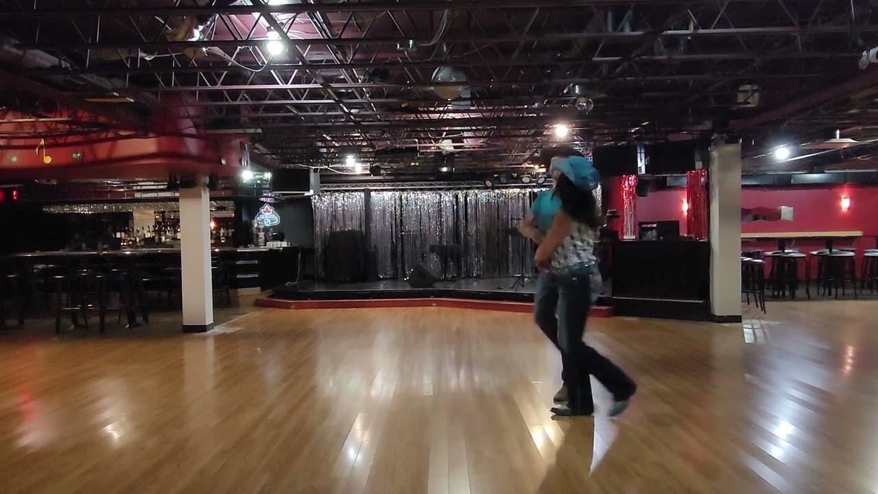 My mouth la la la For 2 partner dance