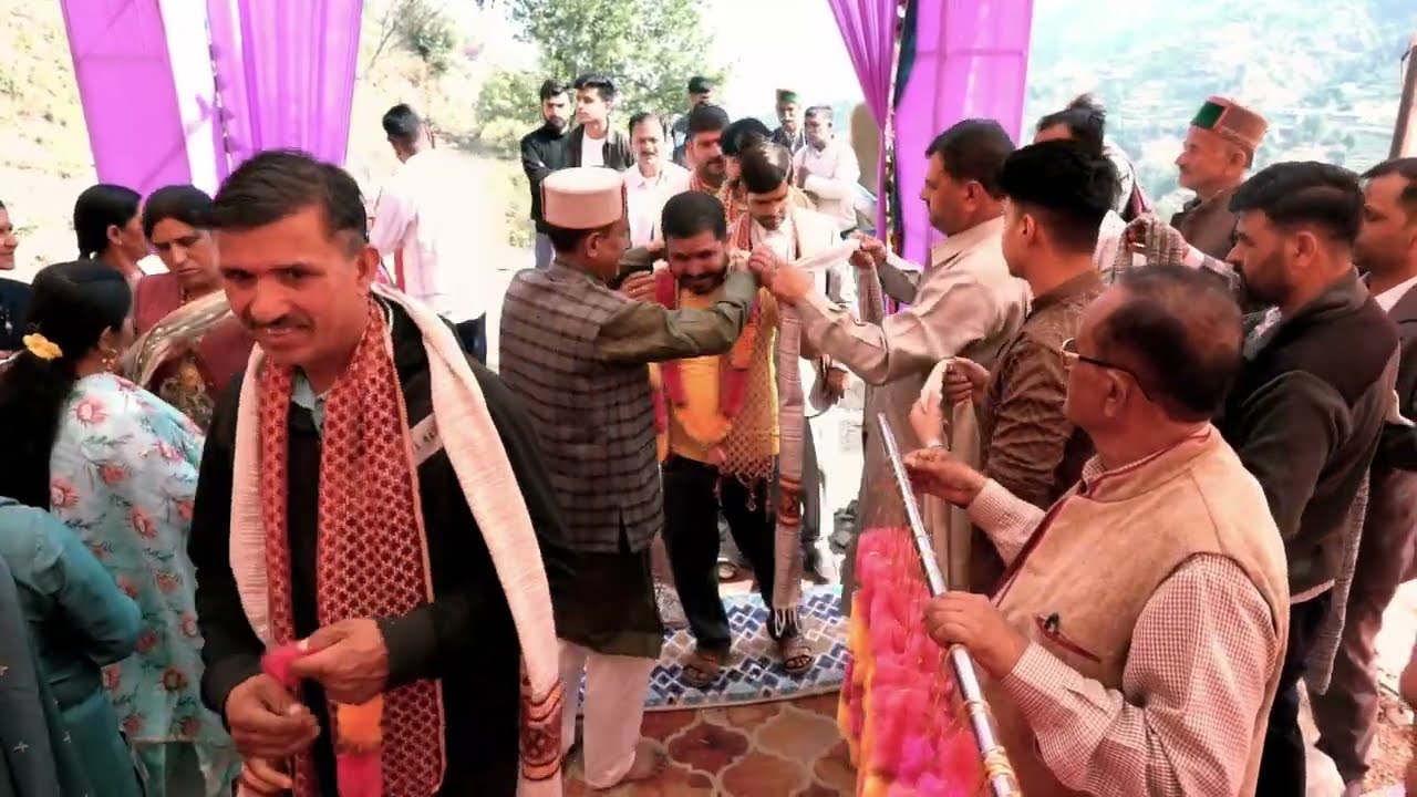 Dinesh weds Shalini marriage video || part 5 || bride entry 👰‍♀️♥️ || baarat swagat ✅♥️